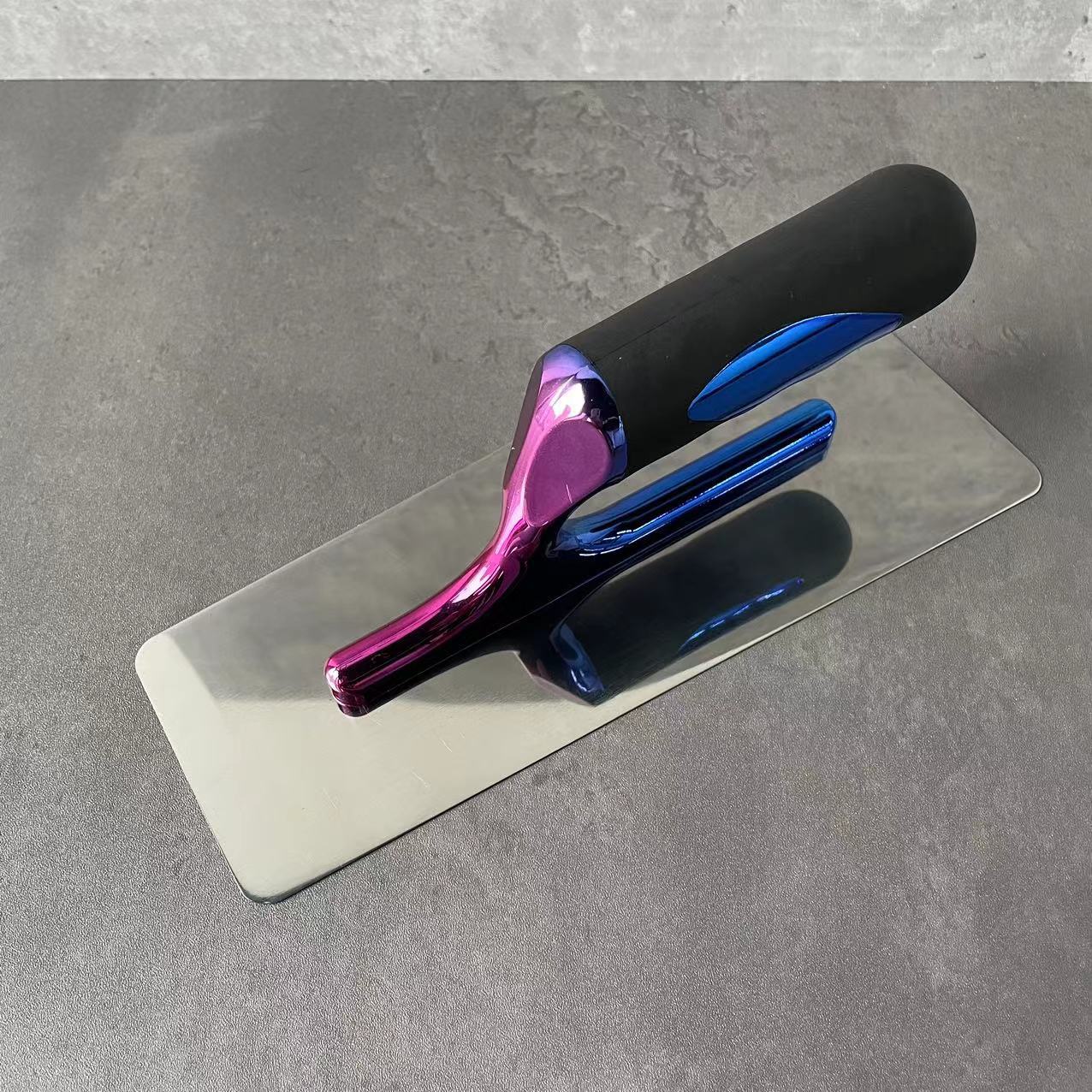 https://www.elehand.com/st pain-steel-trowel-tool-with-rubber-handle-product/
